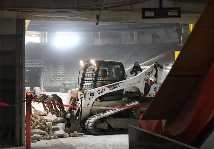 Arena floor construction