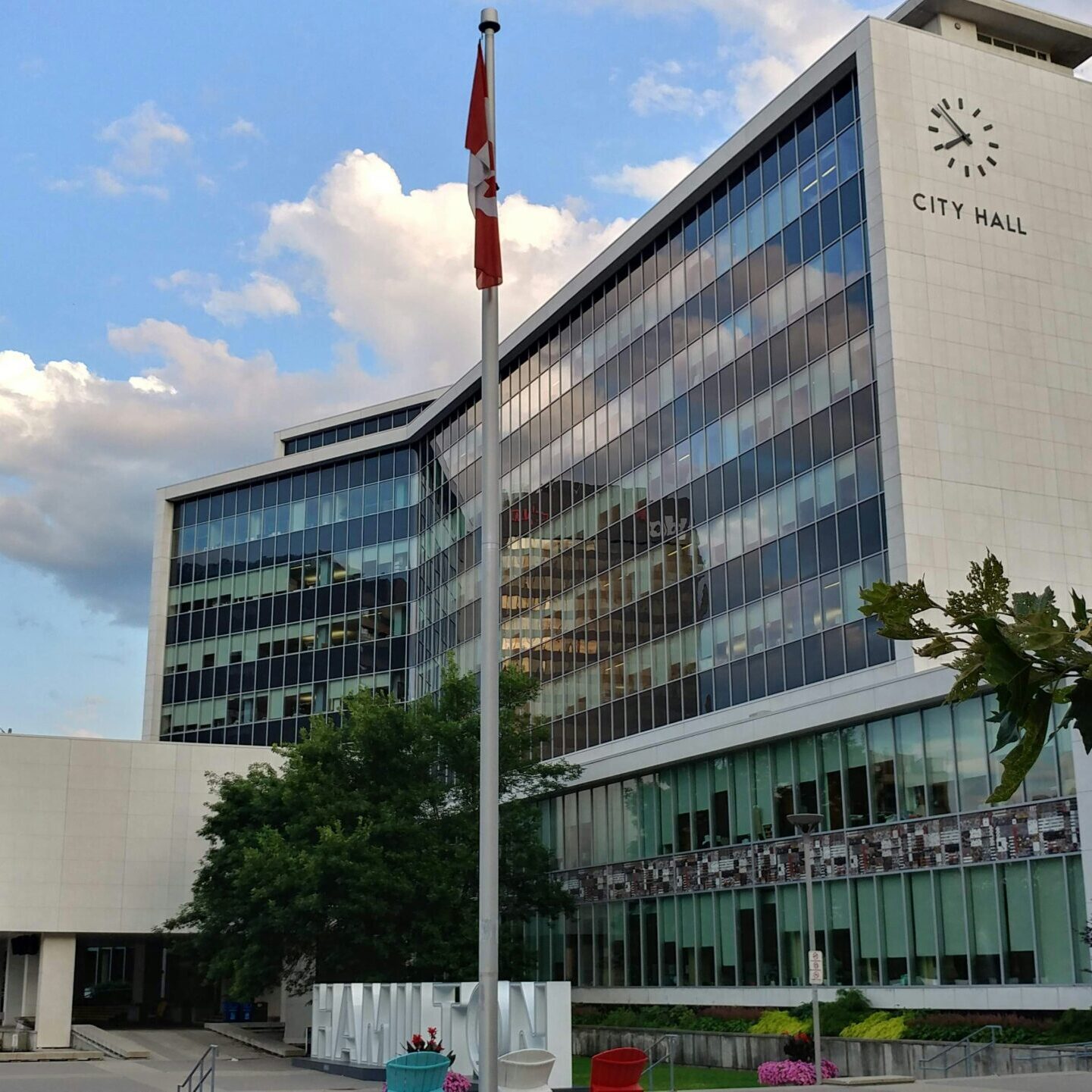 randy-kay-C8EsxpyhpBY-unsplash Hamilton City Hall
